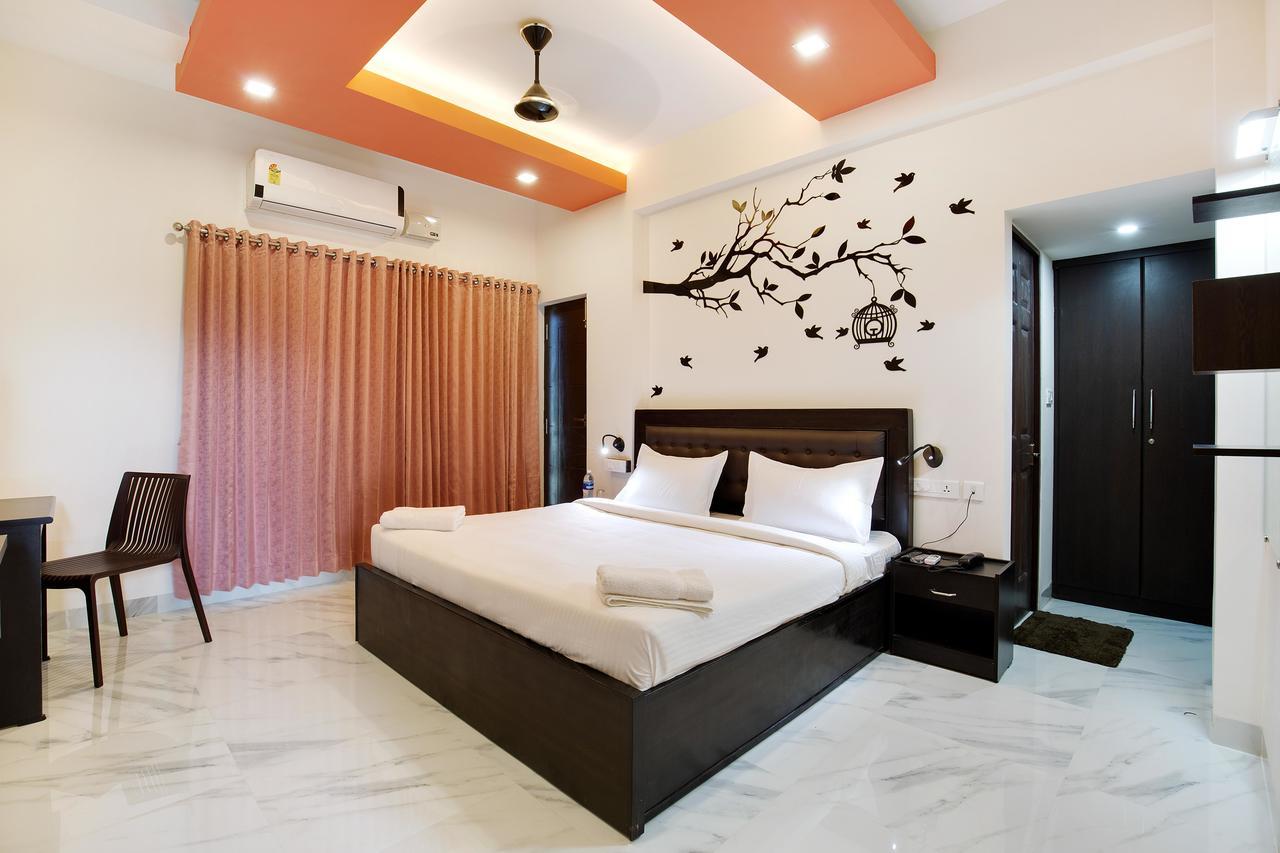 Crystal Lake Suites Coimbatore Exterior photo