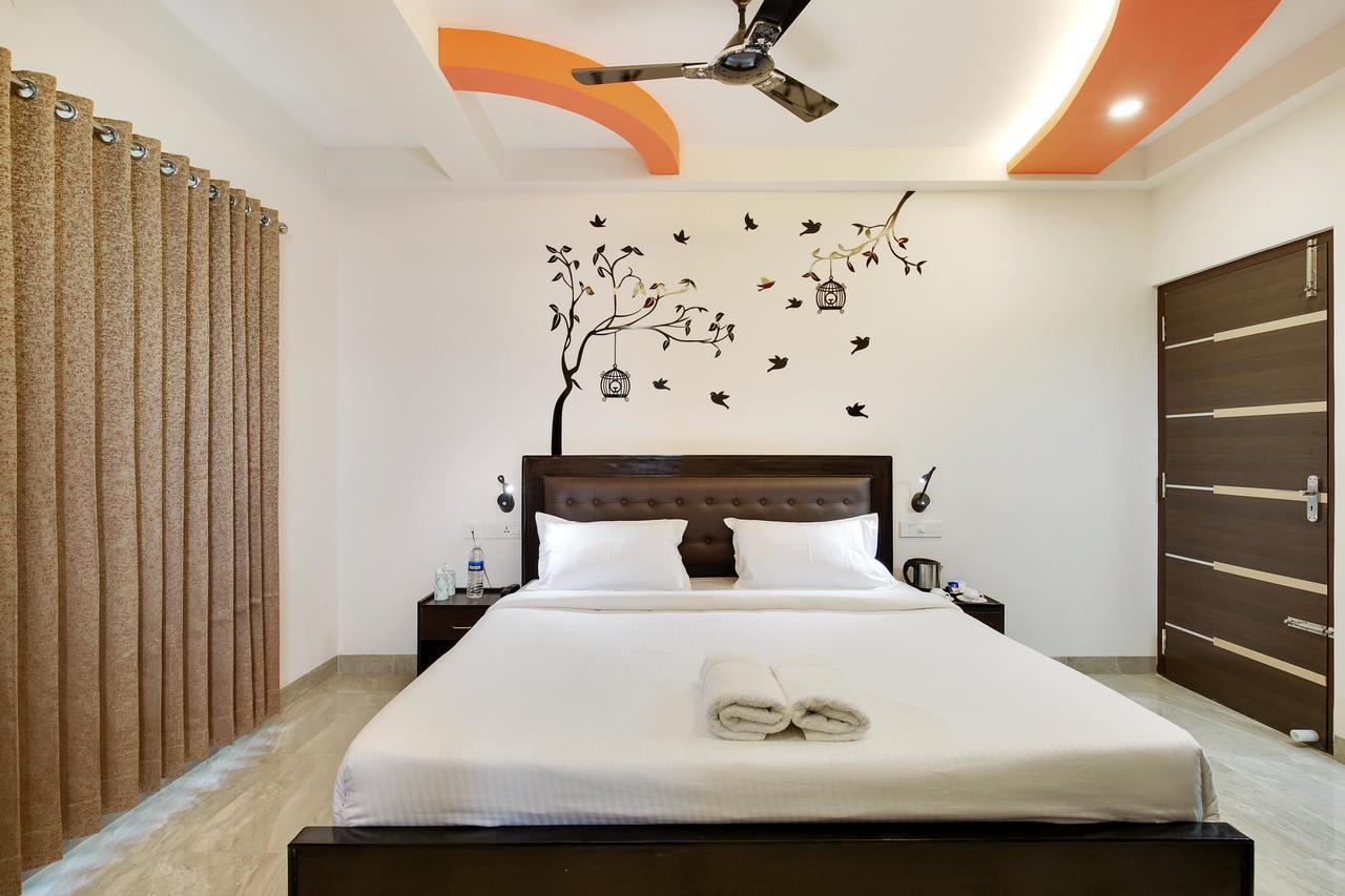 Crystal Lake Suites Coimbatore Exterior photo